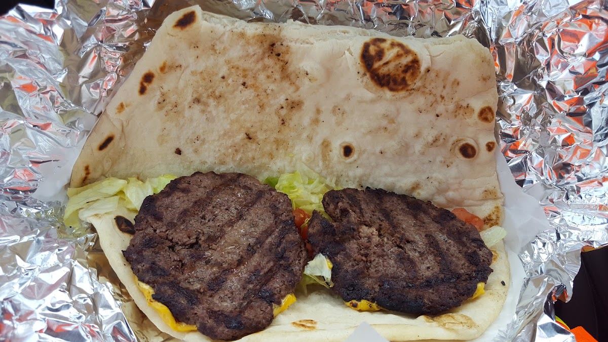 Diné Grill - Photo 6
