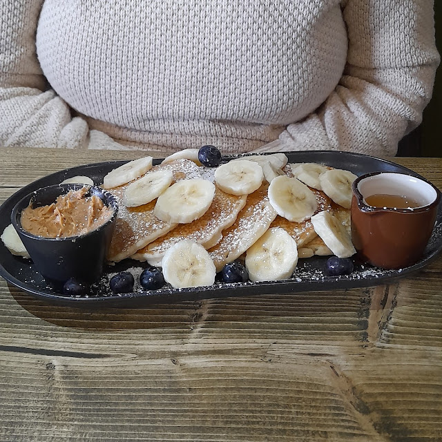 Pancakes with Banana Peanut Butter and Honey