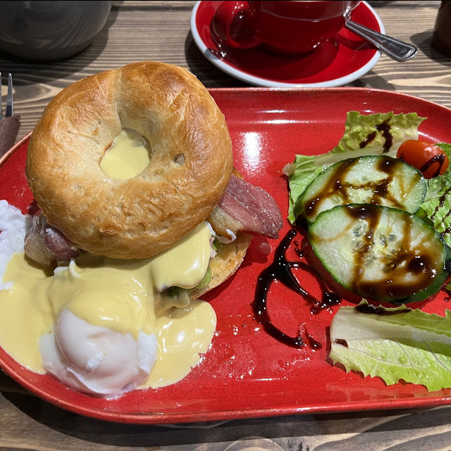 Smashed Avocado and Poached Eggs