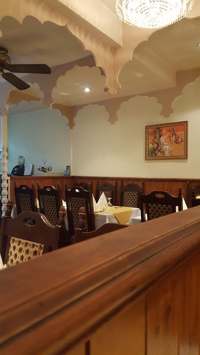 Arati Tandoori - Photo 3