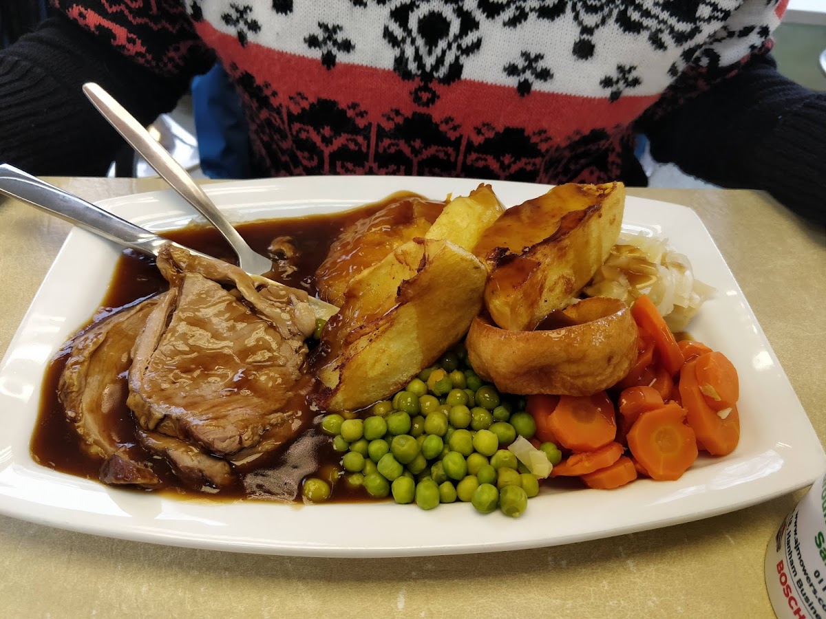 Oak Tree Cafe - Photo 8