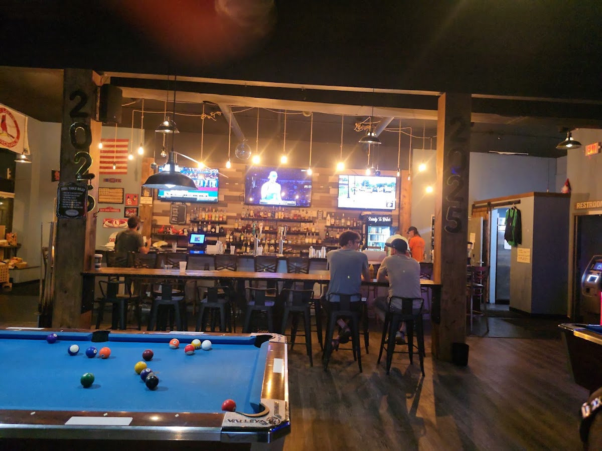 Mack's Bar and Grill - Photo 2