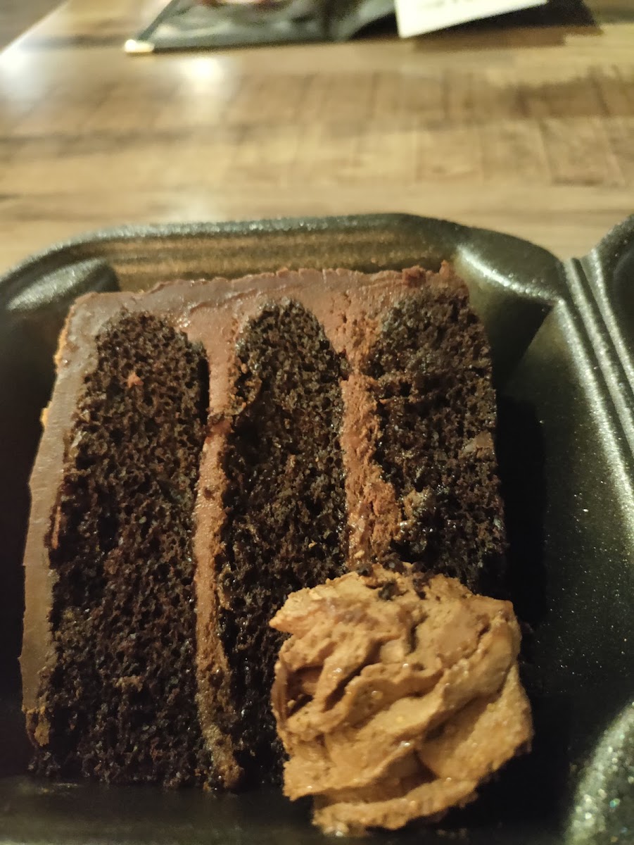 Mack's Bar and Grill - Photo 4
