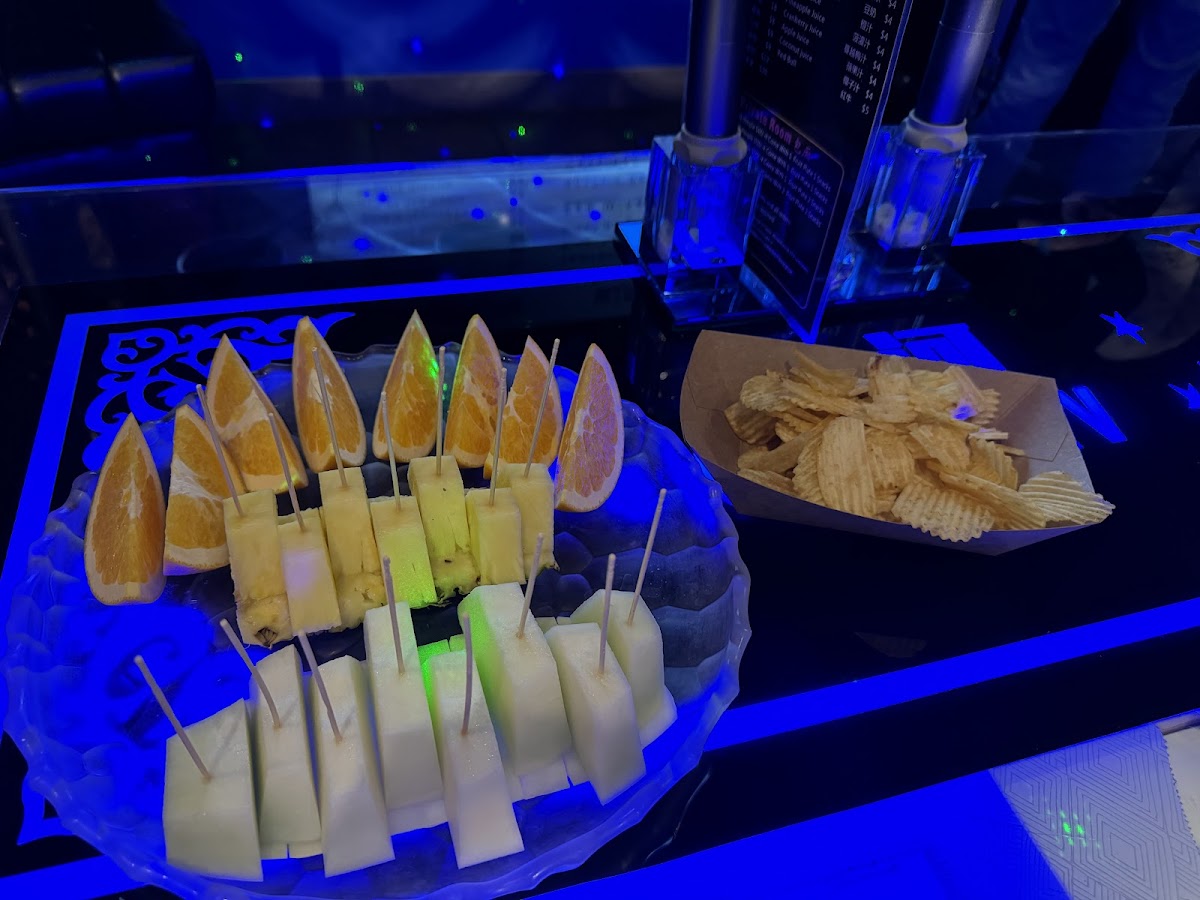 Galaxy Karaoke - Photo 4