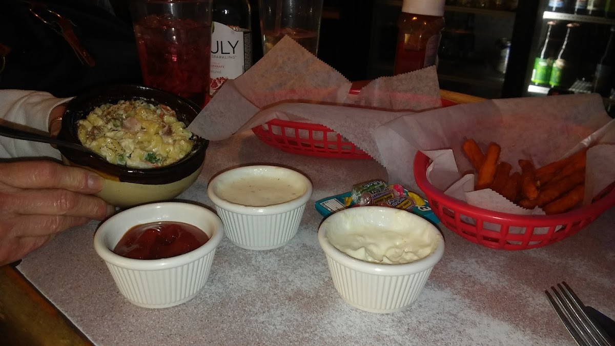 Little Joe's Bar & Grill - Photo 9