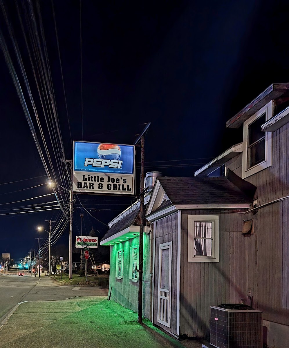 Little Joe's Bar & Grill - Photo 1