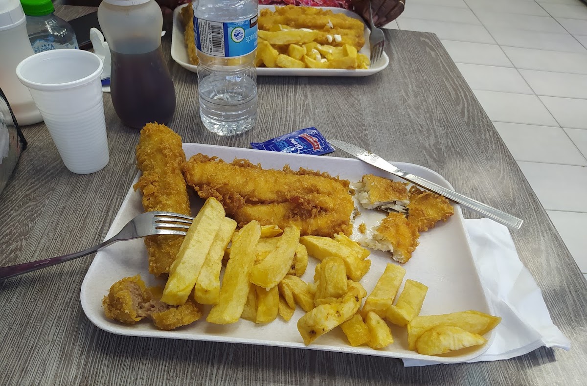 Chris's Fish Bar - Photo 2