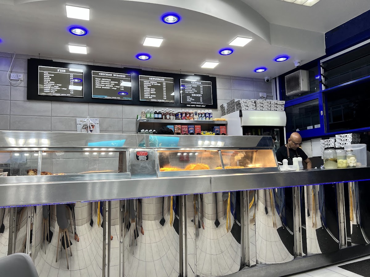 Chris's Fish Bar - Photo 3