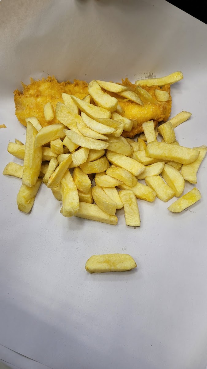 Chris's Fish Bar - Photo 6