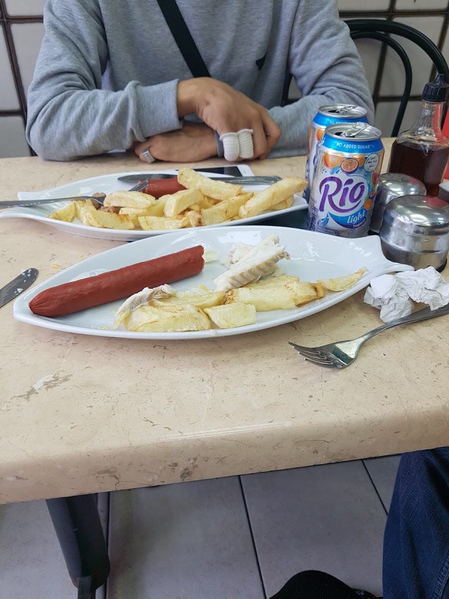 Chris's Fish Bar - Photo 7