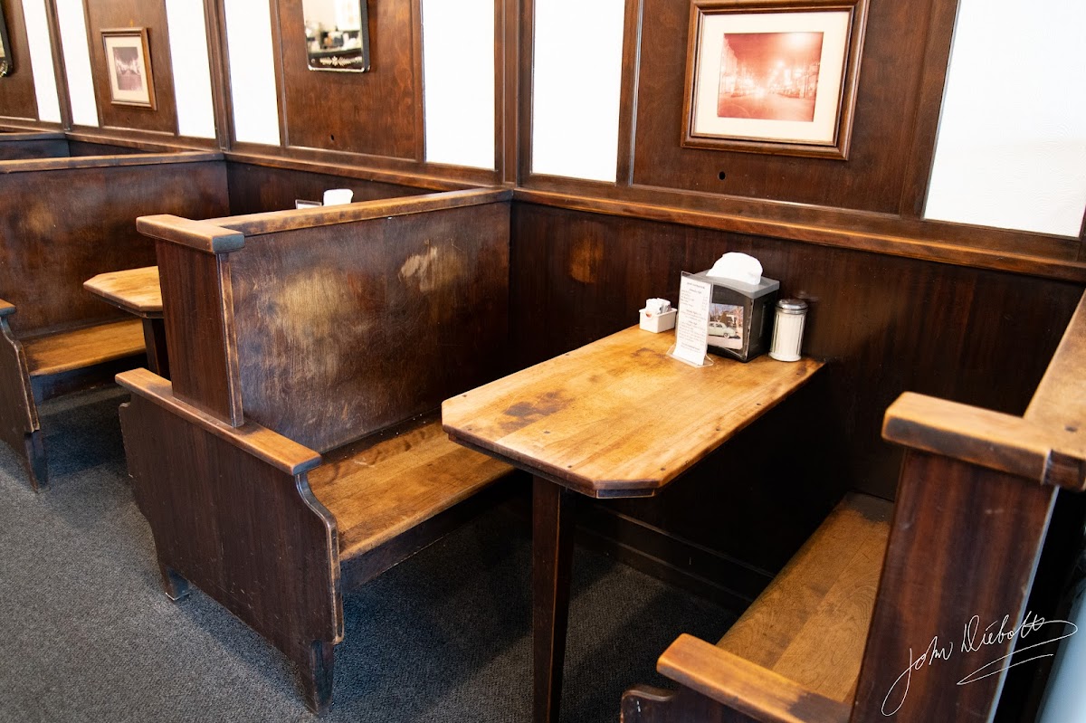 Andresen's Cafe - Photo 2
