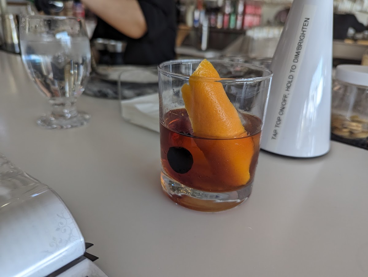 Luvwoo Bar - Photo 5