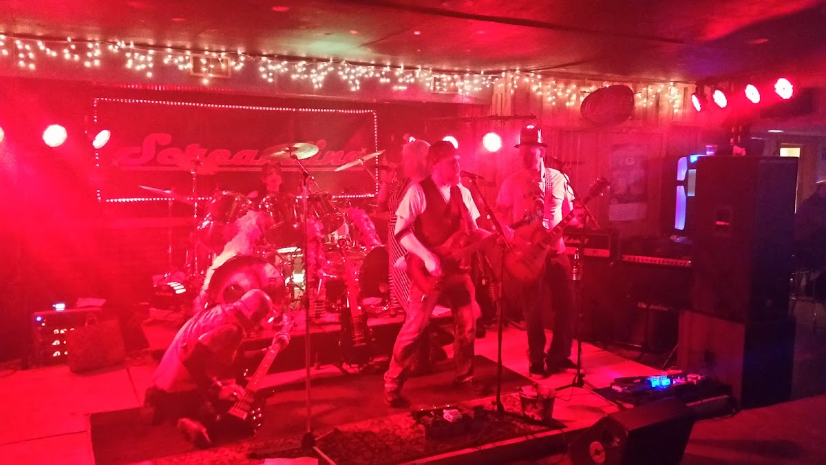 Gentleman Jack's Pub and Grill - Photo 3