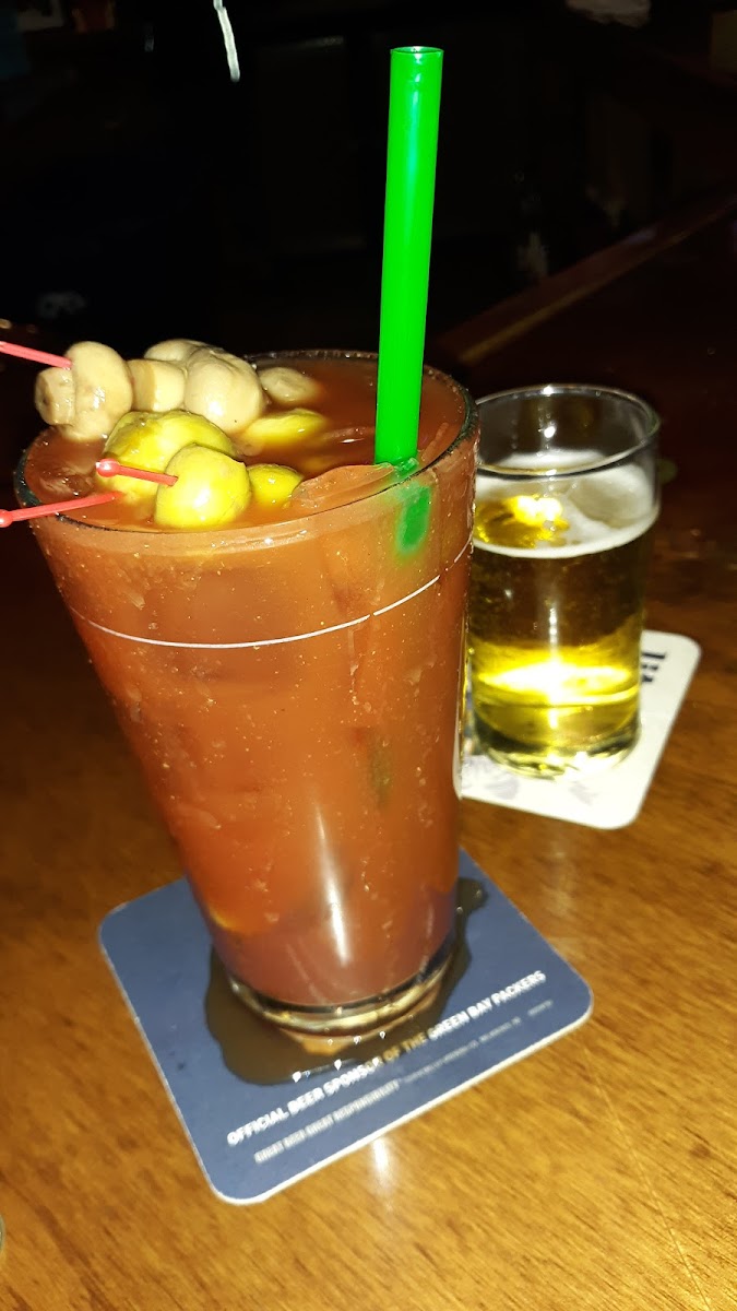Gentleman Jack's Pub and Grill - Photo 7