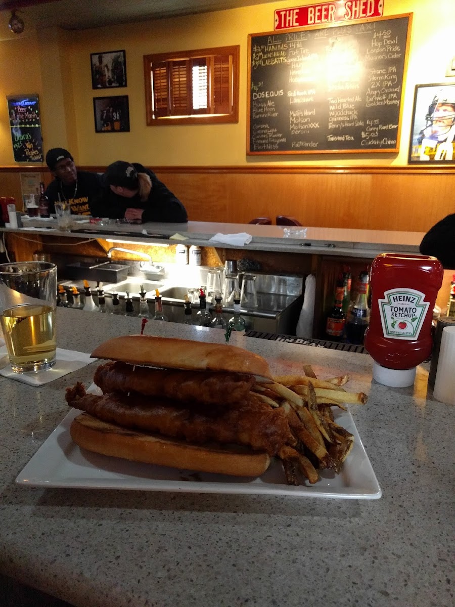 Walker's Bar & Grill - Photo 5