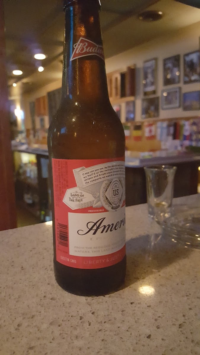 Walker's Bar & Grill - Photo 7