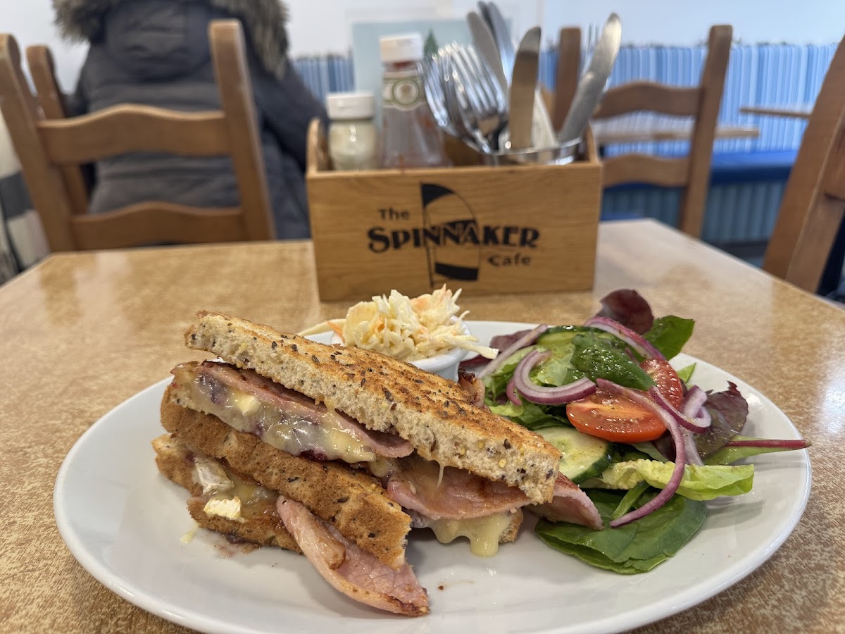 The Spinnaker Café - Photo 1