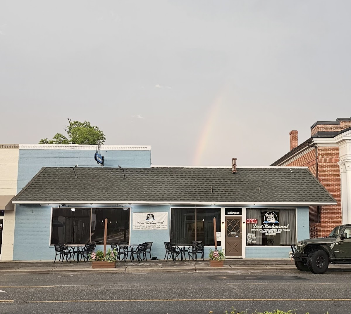 Lee's Restaurant - Photo 3