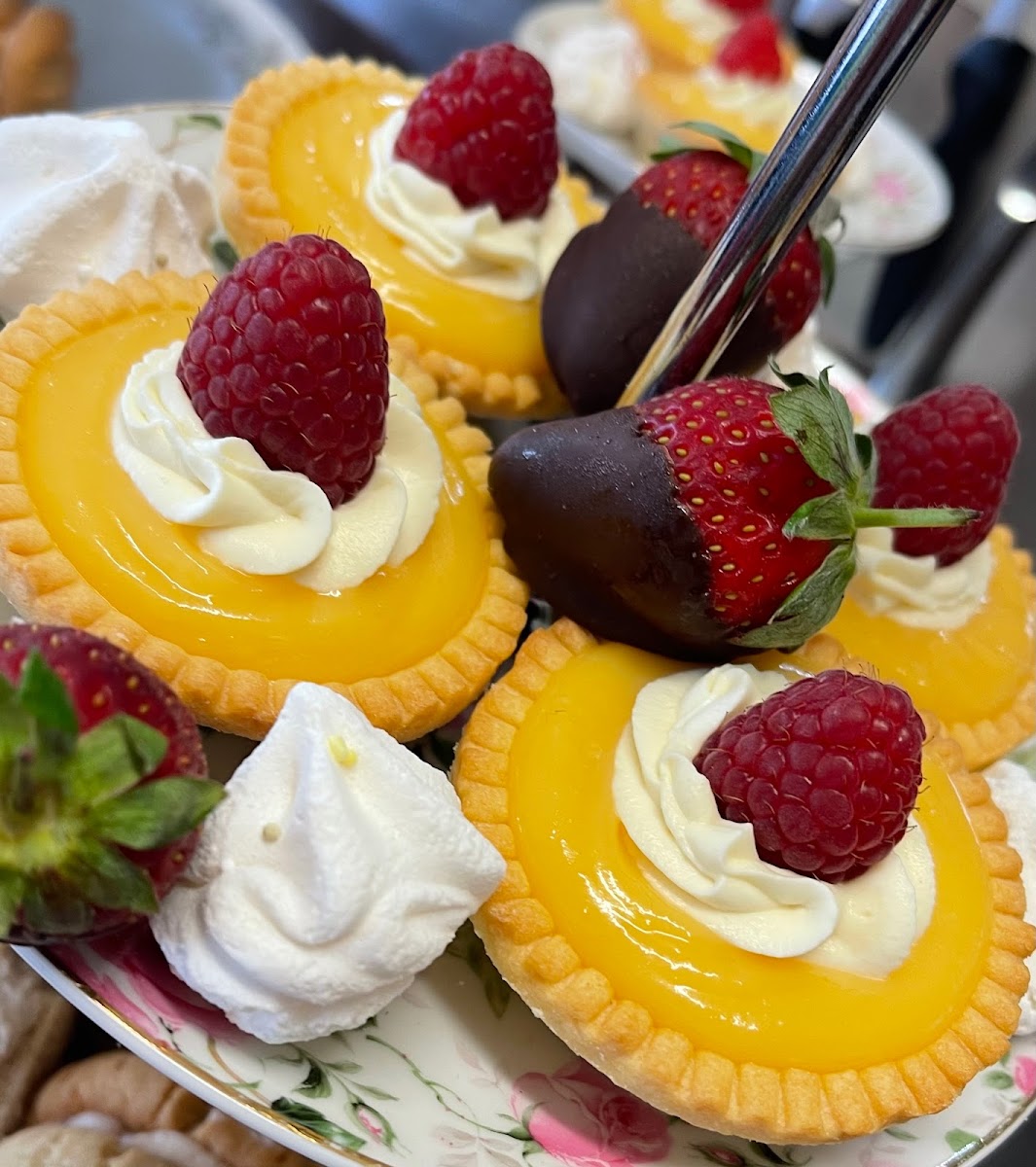 Rose Garden Cafe - Photo 2