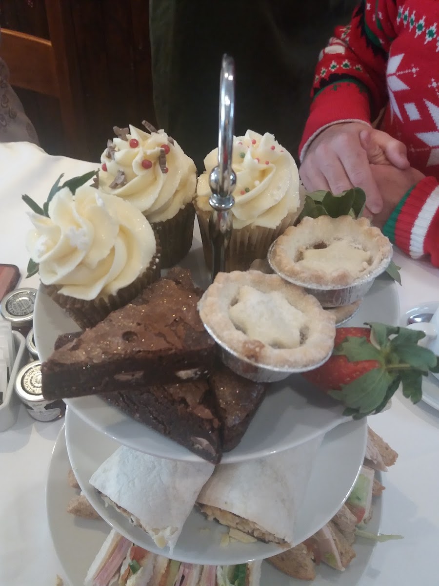 The Abbey Cake Shop - Photo 8