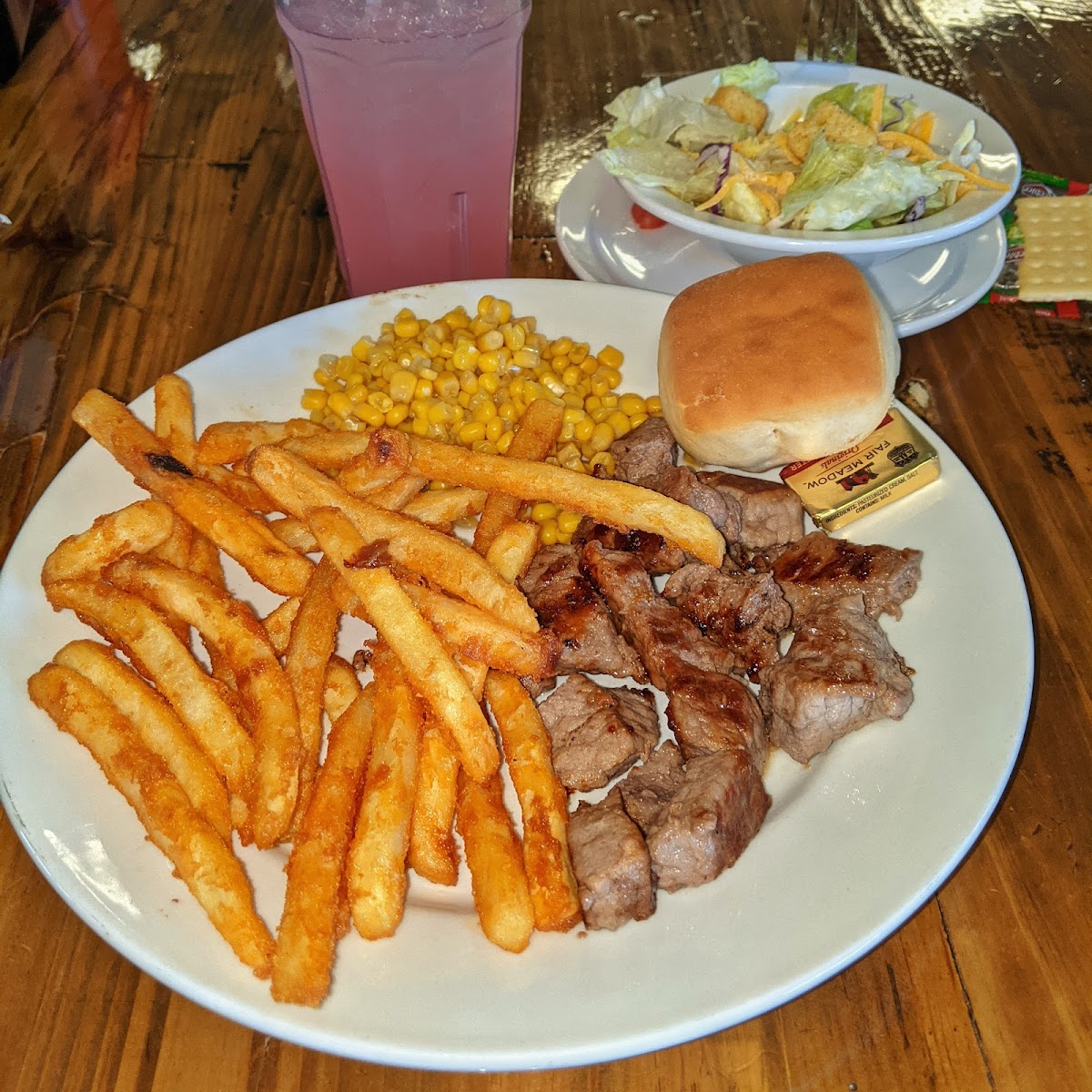 The Covered Wagon Café - Photo 9