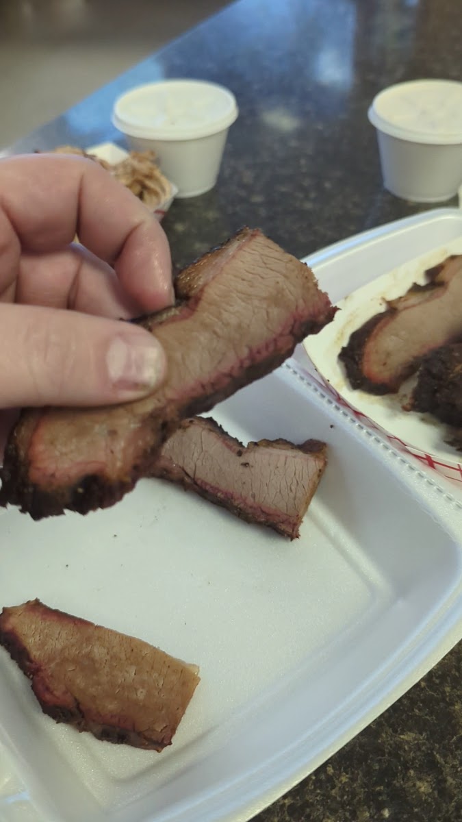 Massey's BBQ - Photo 1