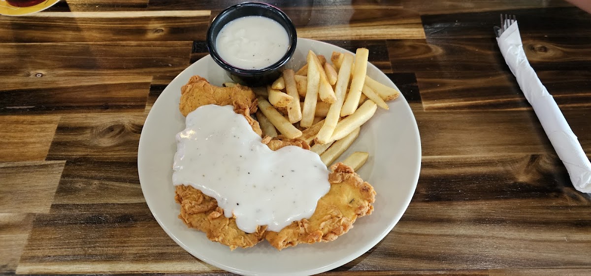 Lucky's Bar & Grill - Photo 7