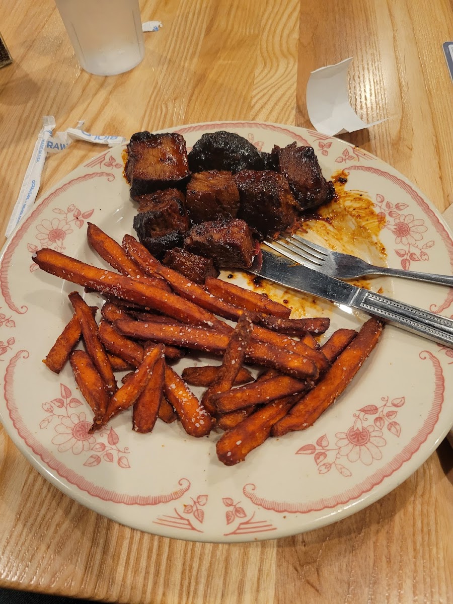 Midwood Smokehouse - Photo 8