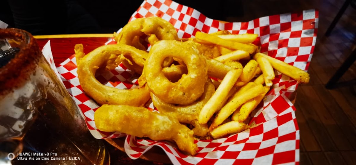 Hot Wings - Photo 3