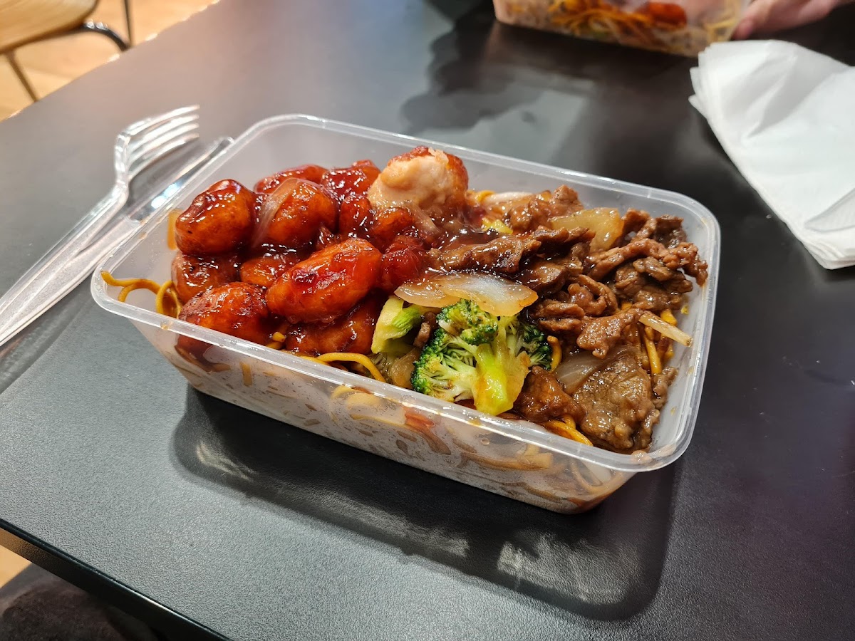 Noodle Stop - Photo 4