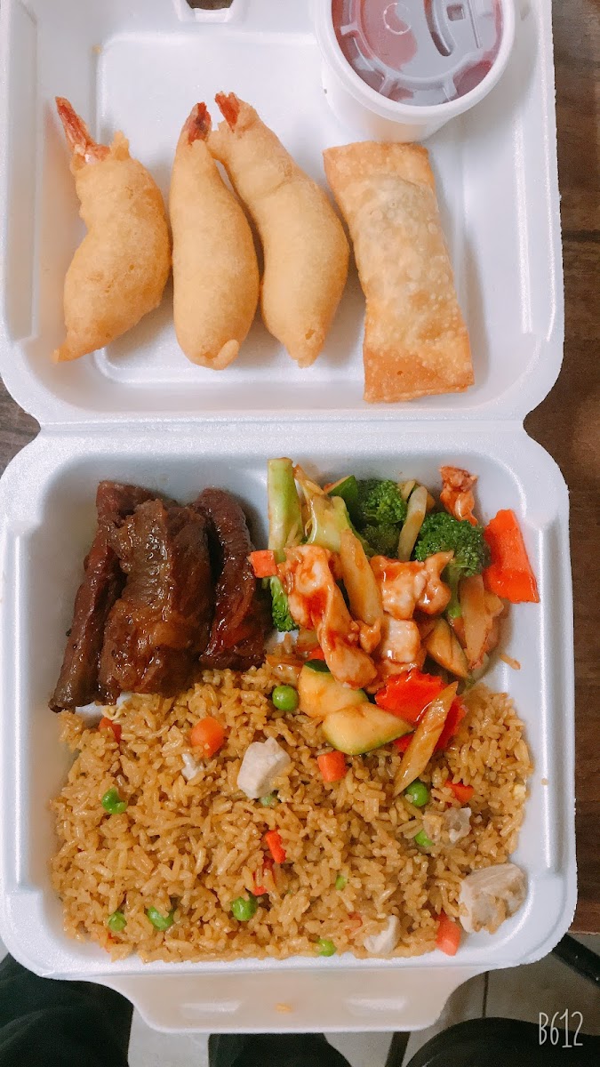 Golden Chinese Food Restaurant - Photo 7