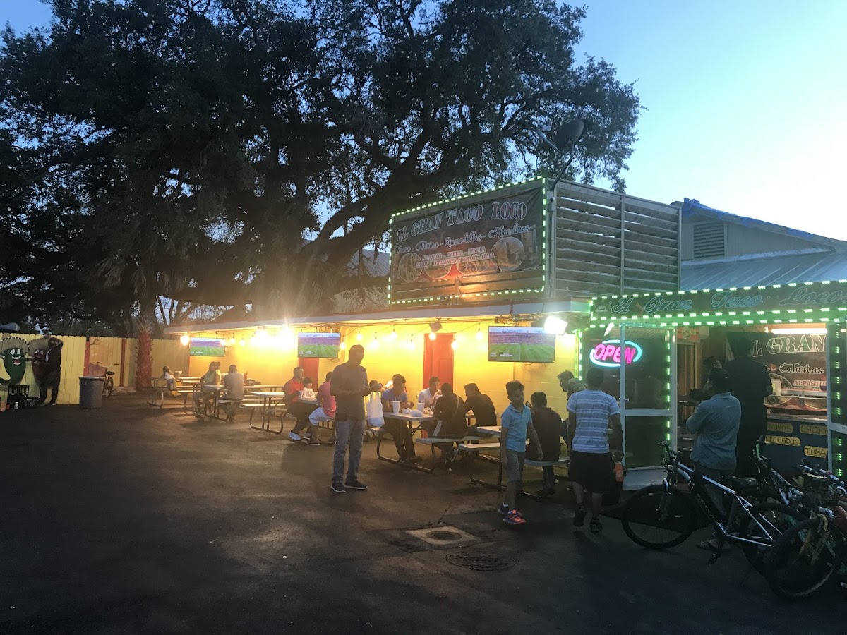El Gran Taco Loco - Photo 3