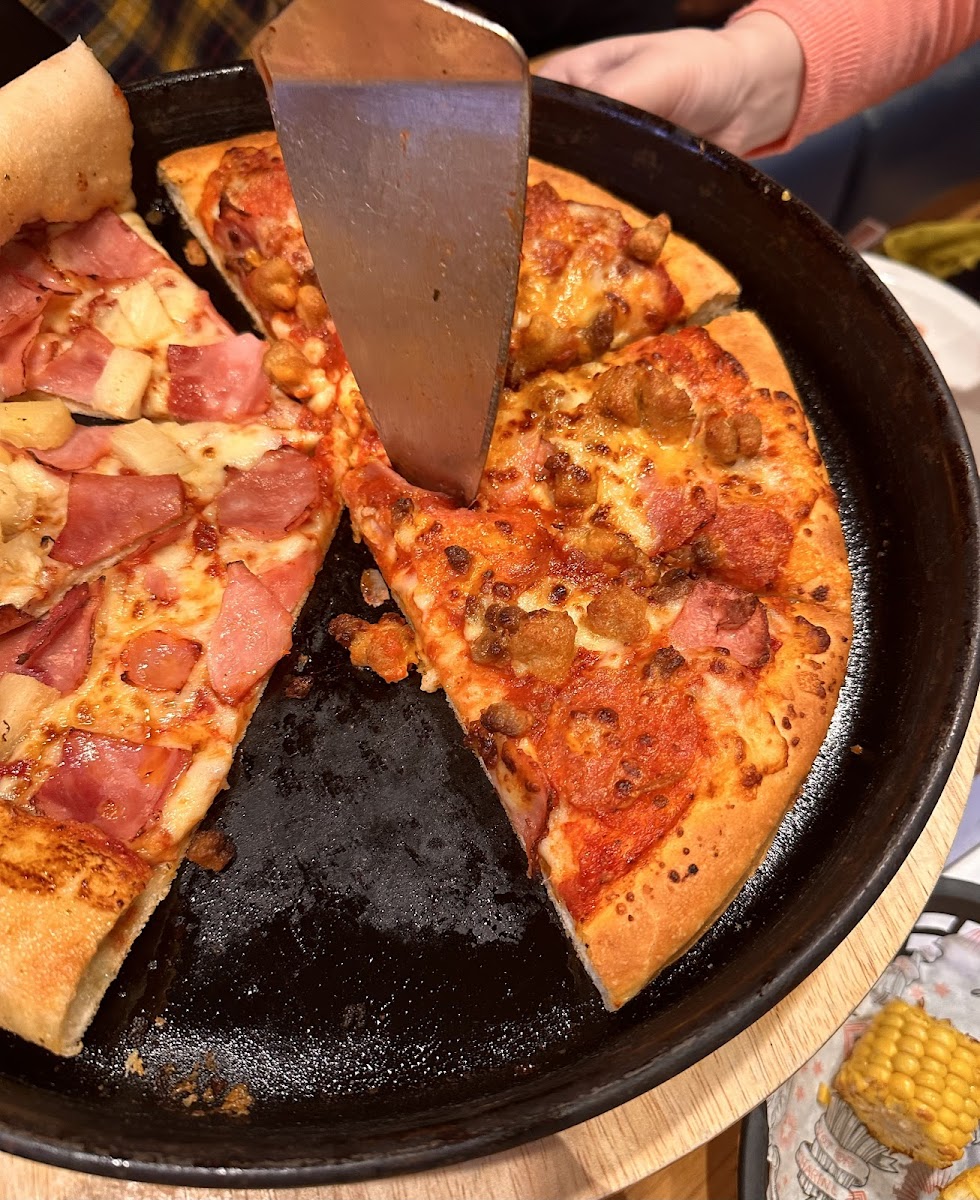 Pizza Hut Finchley - Photo 5