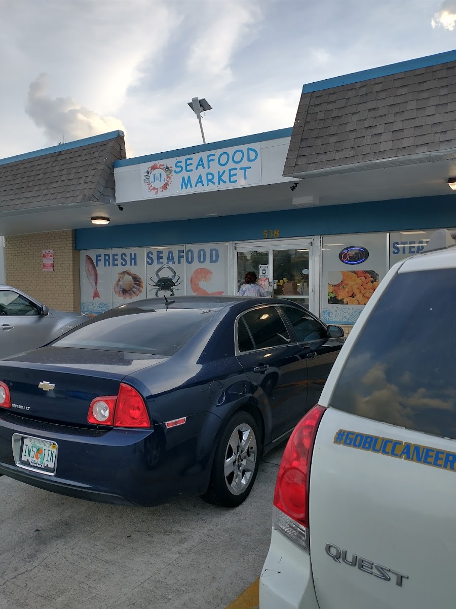 J&L seafood market