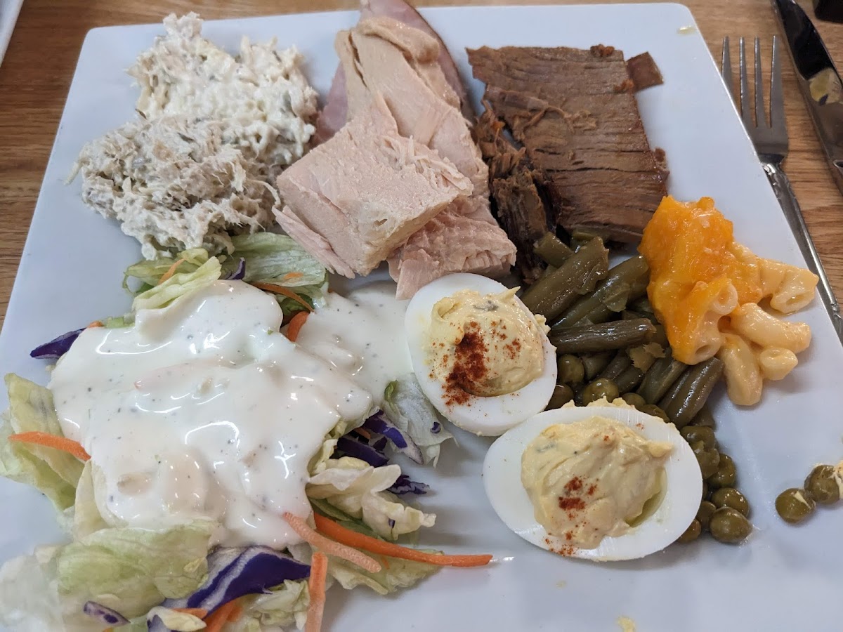 Food Factory On Main - Photo 2