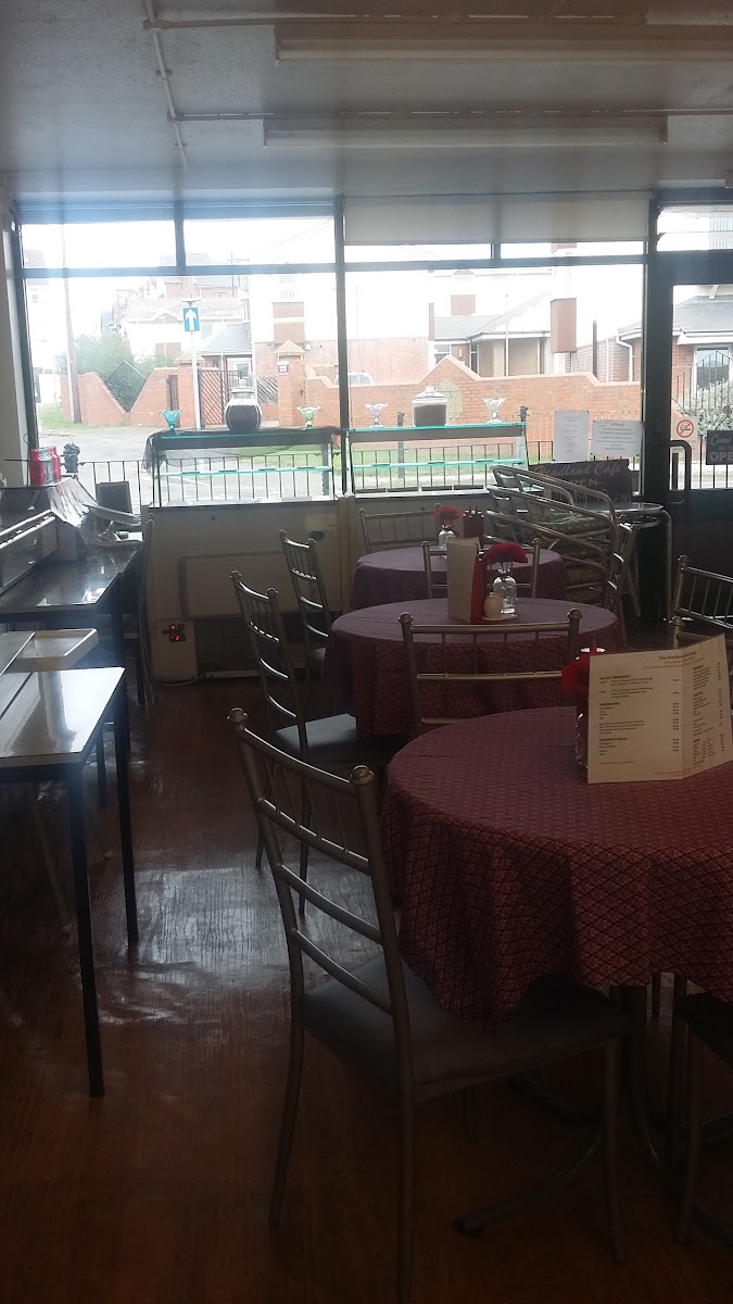 Headland Cafe - Photo 3