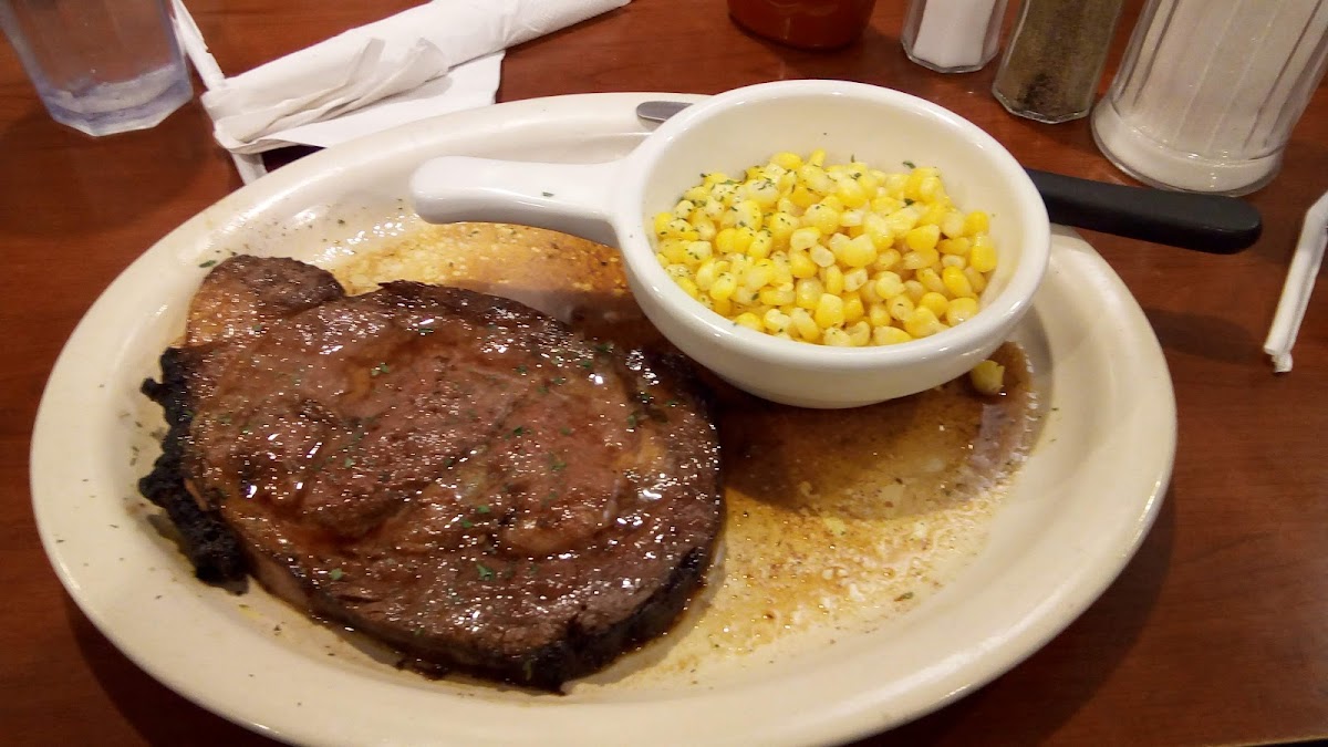 Silver Grill Family Restaurant - Photo 4