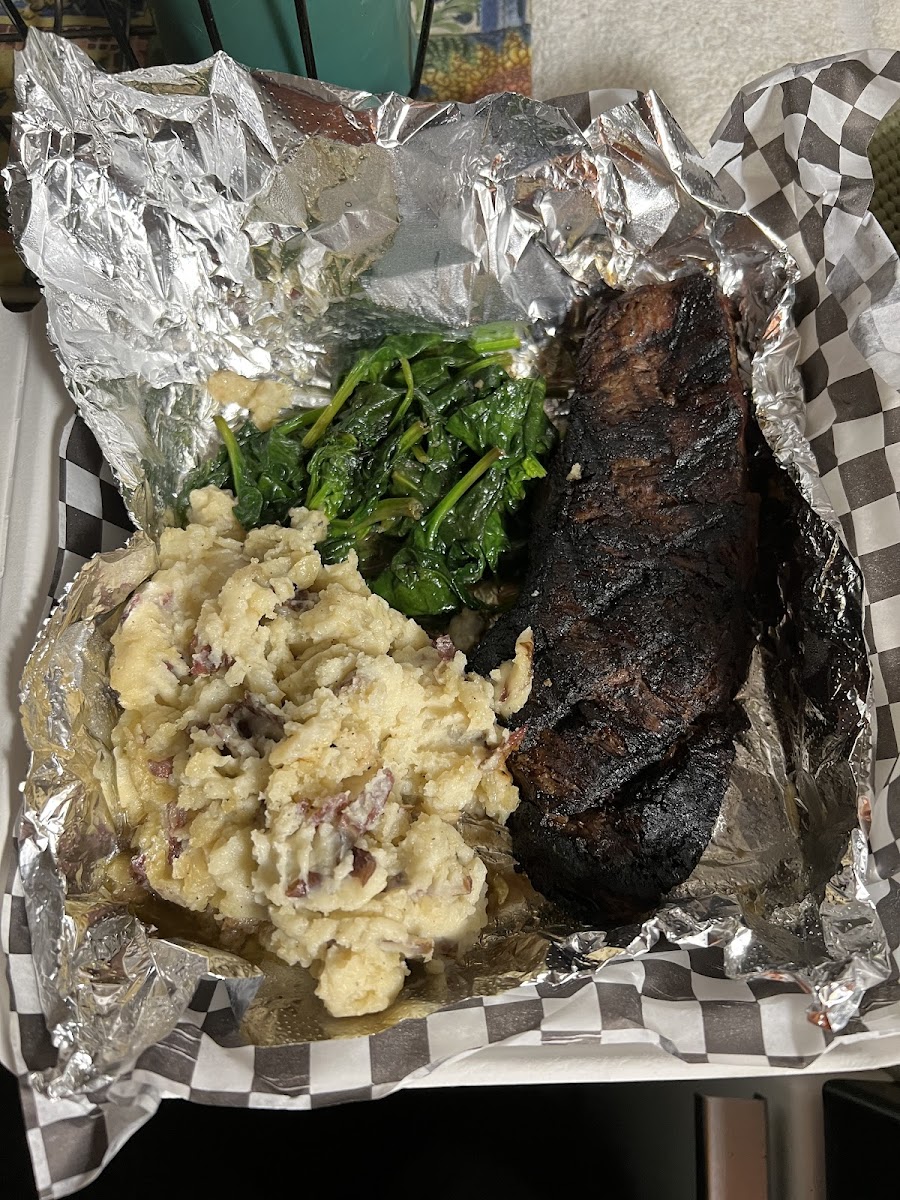 Woody's Pub Grub - Photo 3