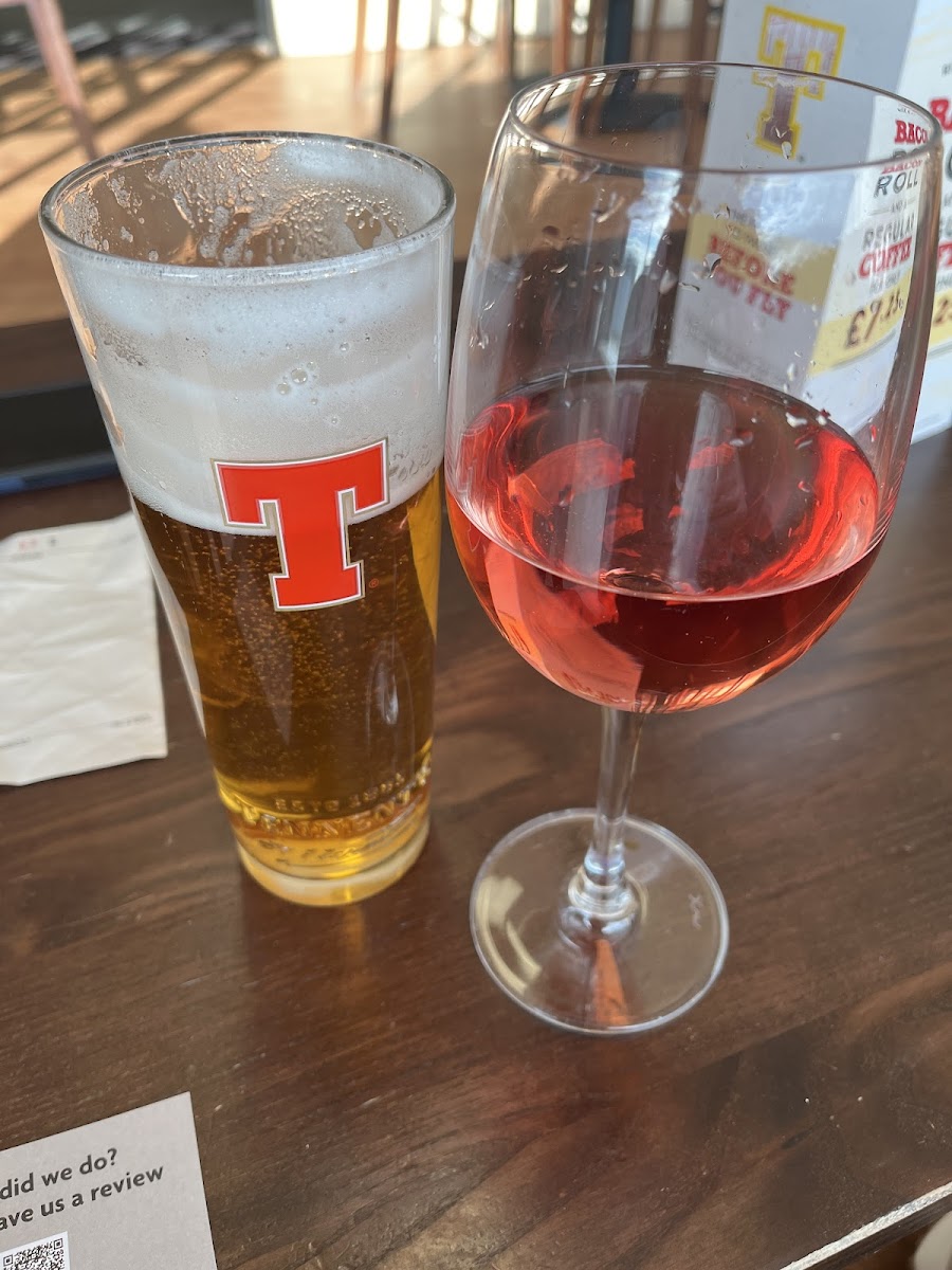 Tennents Bar - Glasgow Airport - Photo 6