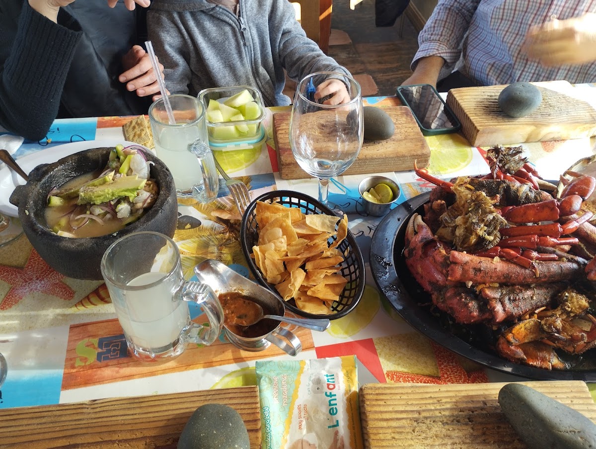 Mariscos La Estrella - Photo 5
