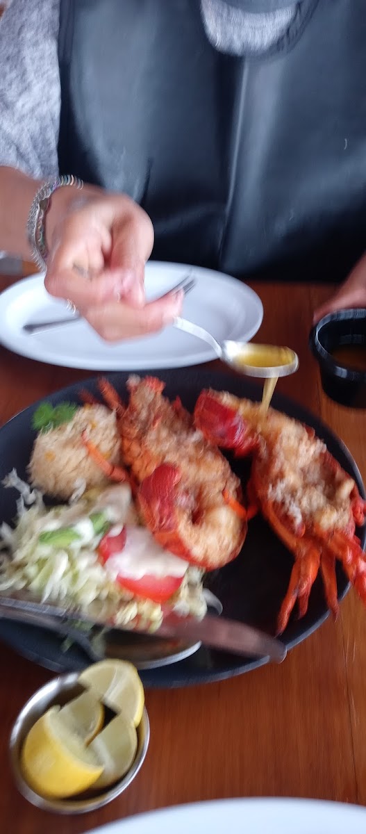 Mariscos La Estrella - Photo 8