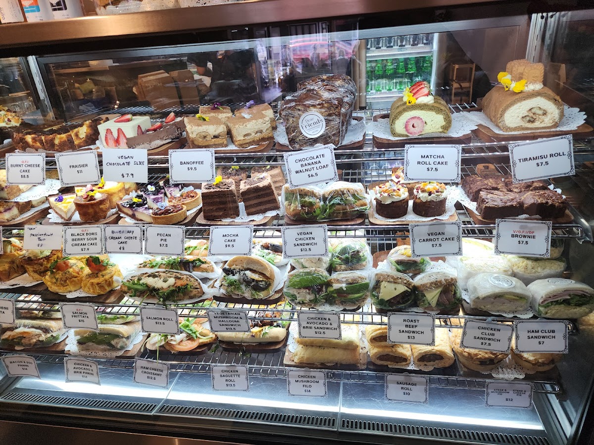 Dear Friends Cafe - Photo 3