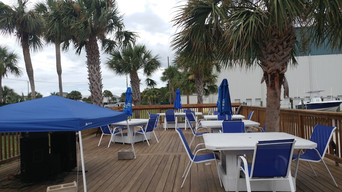 Salty Pearl - Alligator Point Tiki