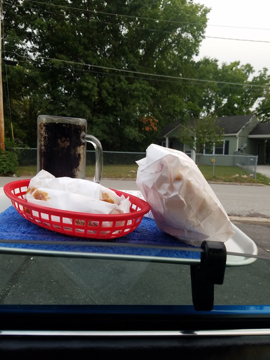 Mugs-Up Drive In - Photo 7