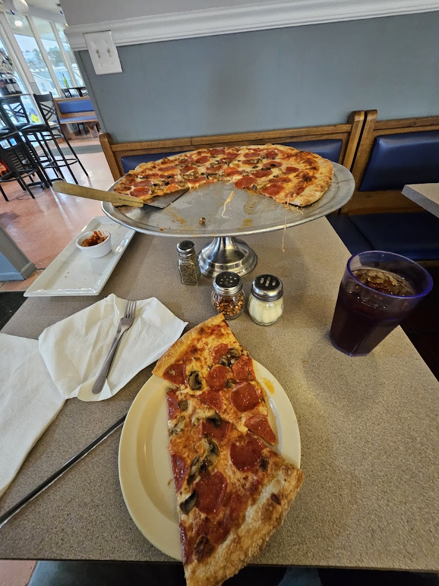 Anna's Italian Restaurant - West Point - Photo 3
