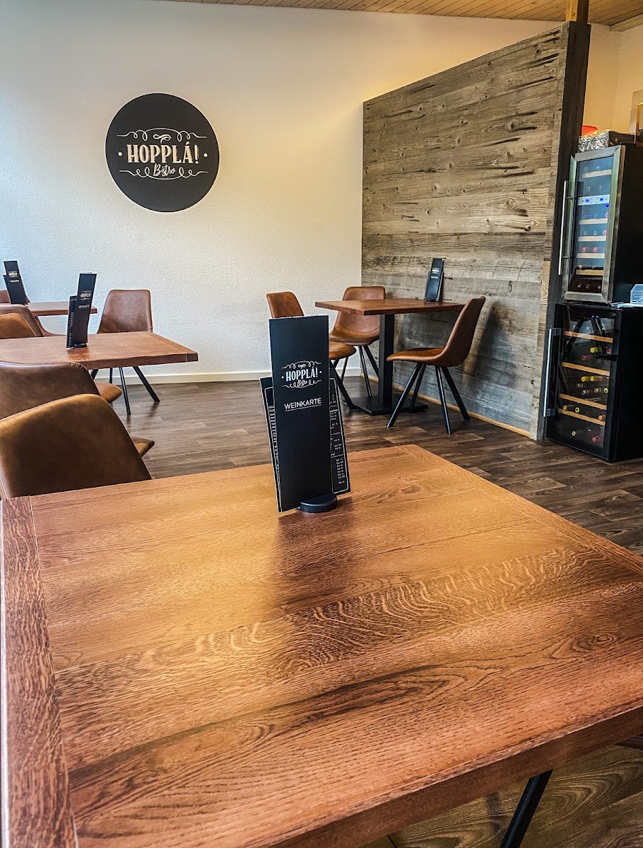 Hopplá Bistro