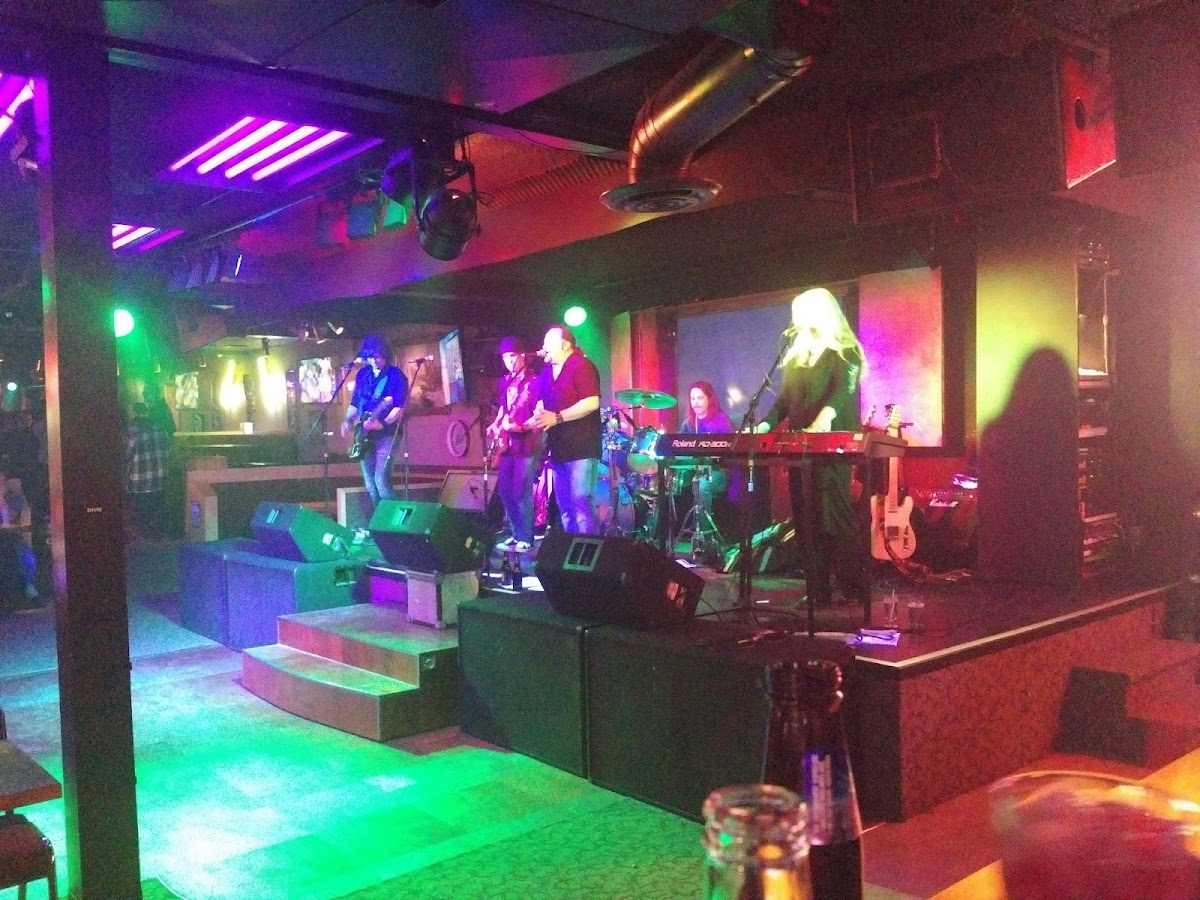 Joe's Pandora Inn - Photo 2