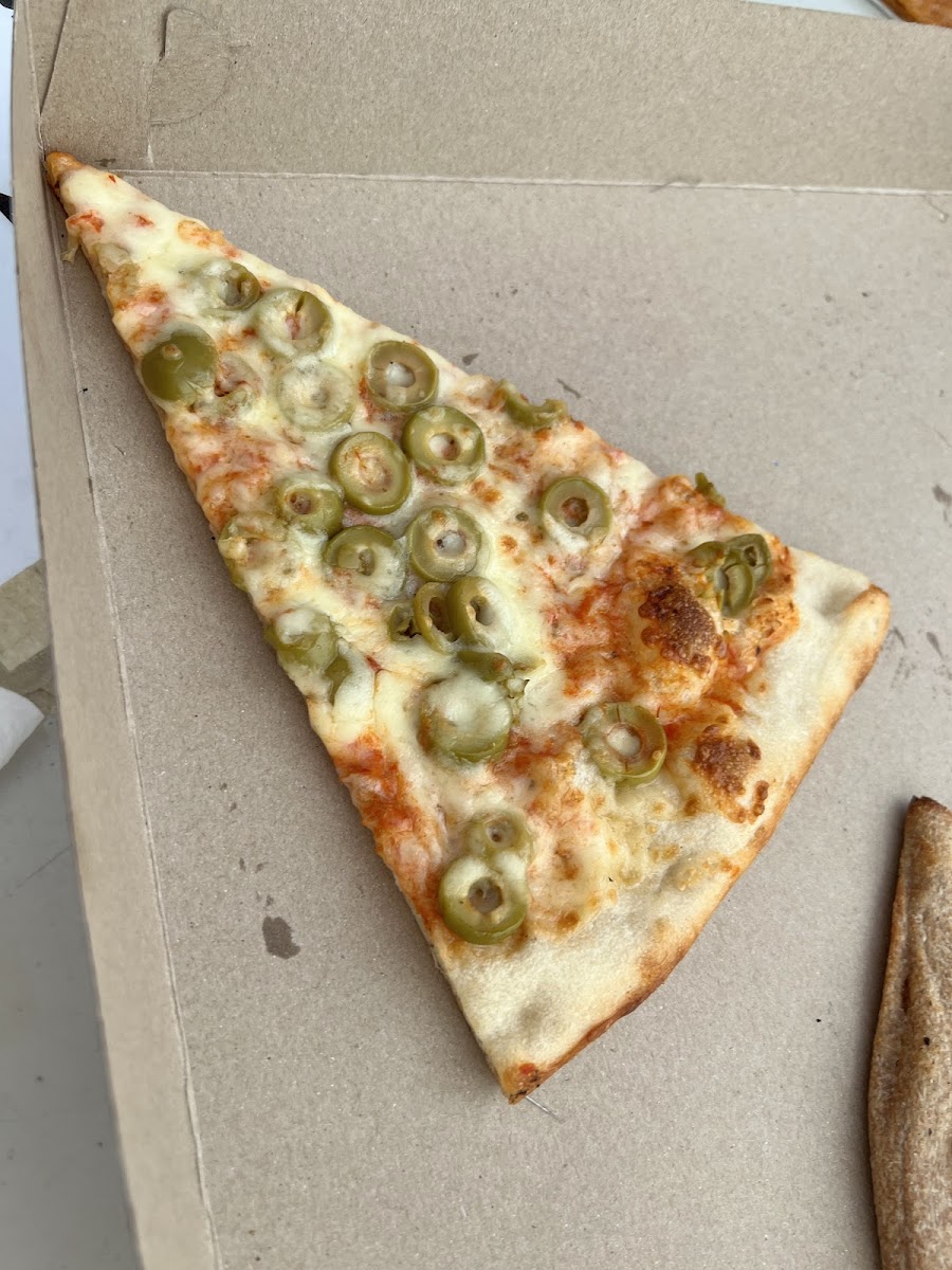 David's Famous Pizza - Photo 8
