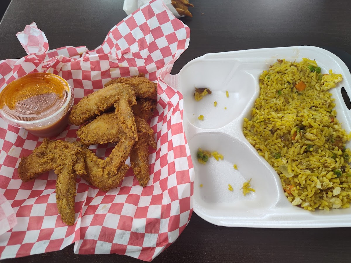 Blazin Cajun Seafood - Photo 3