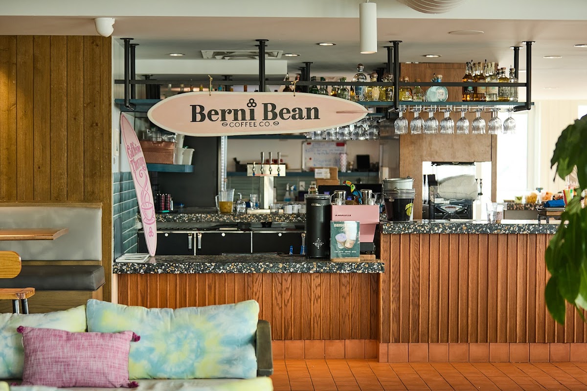 Goodsurf Beach Club - Photo 3